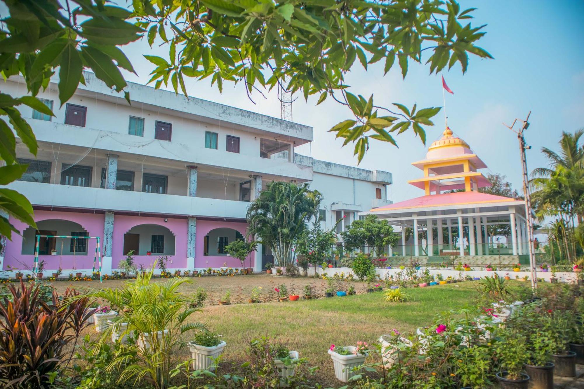 Vedic Villa Varanasi Esterno foto